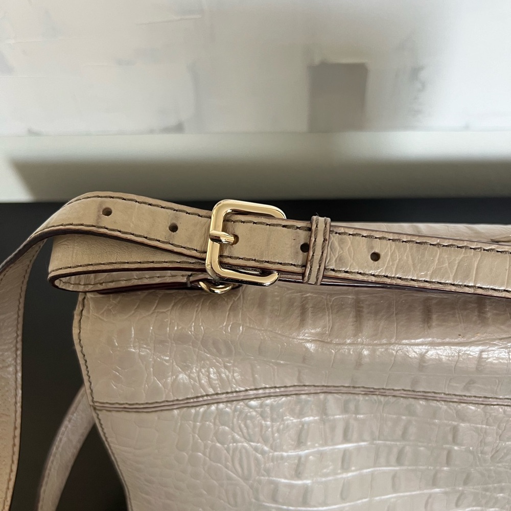 Kate Spade Purse - Picture 7 of 10